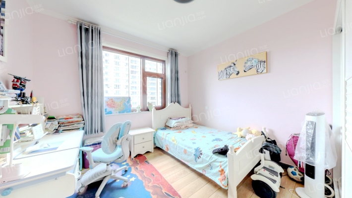 范阳路旁 精装修大三居 花园小区 环境优美 出行方便-卧室B