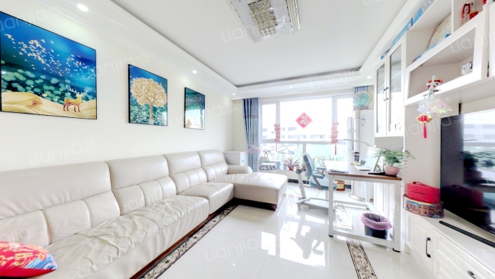 钻石广场 2室2厅 南-客厅