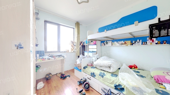 高铁新干线 3室1厅 南 北-卧室B