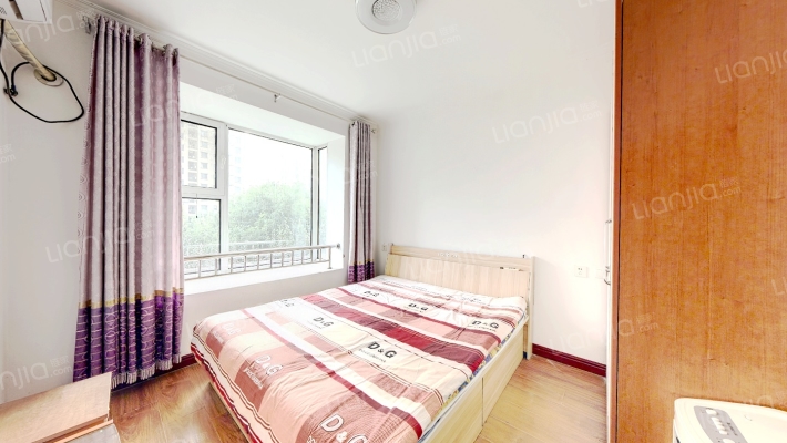 出售 香邑溪谷南北通透三居 精装修-卧室C