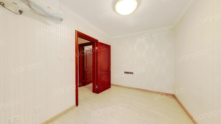 开发区 御景园 精装三居室 带车位地下室-卧室B