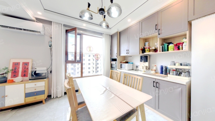 高铁旁 新干线 复式四室两厅两卫-餐厅