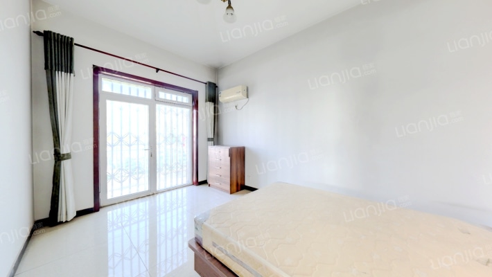 市区独栋别墅，满五唯一，集中冬暖，交通便利-卧室E