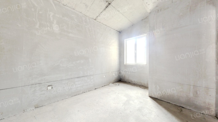 爱伦堡临湖别墅，地上三层，地下一层。-卧室B