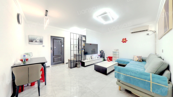 联合七号院  南向三居室  精装婚房  中间楼层-客厅