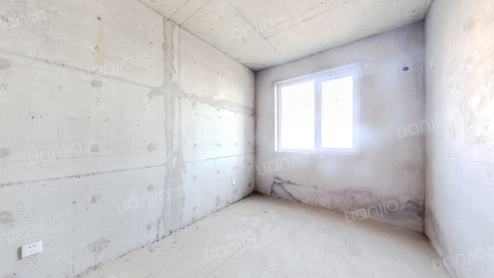 万悦城，次顶层，采光好，视野好，26年4月满二。-卧室B