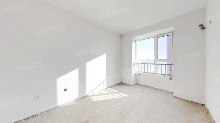 中间楼层，诚意出售，全天采光，-卧室A