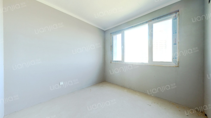 南北三居，毛坯随意装修，业主诚意出售-卧室B