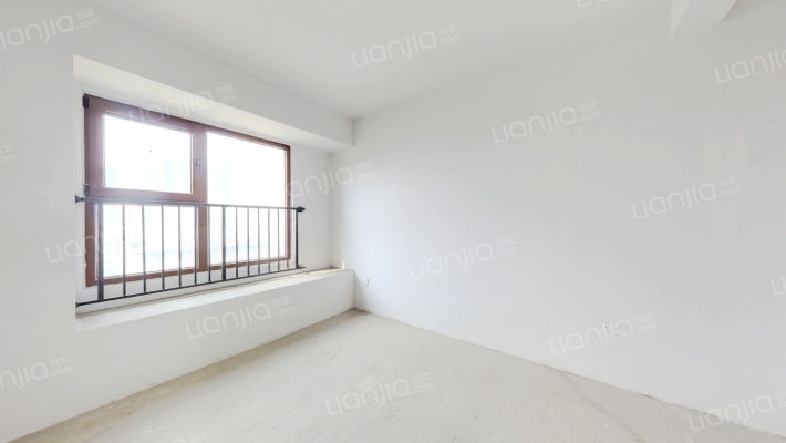 鸿坤理想尔湾 3室2厅 南 北-卧室B