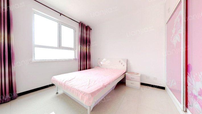 精装修大两居，基本没有住过，业主诚心出售。-卧室B