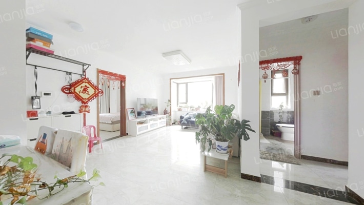 省园林社区 人车分流 刷卡进入 精装修-客厅