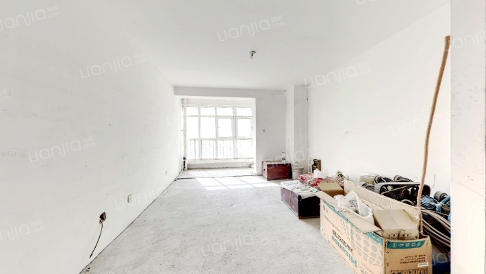 房子格局方正，采光视野佳，房本满五，税费低-卧室