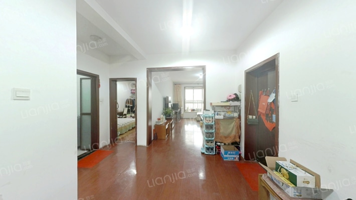 户型方正 带地下室 南北通透两居看房方便价格可议-客厅