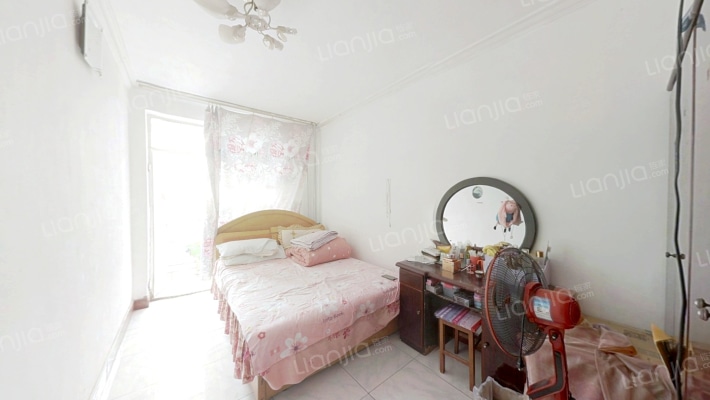 出售蓝天生活小区2楼55平米60万产证满五年-卧室B