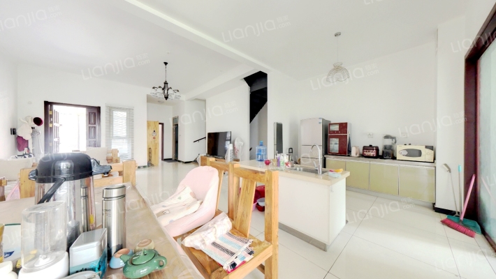 南北通透户型 格局方正 精装修-餐厅