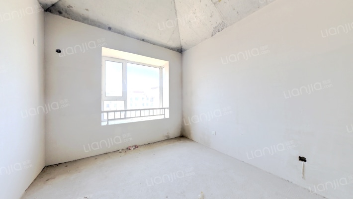 南向两居室  户型方正 顶层坡屋顶设计 可做阁楼-卧室B