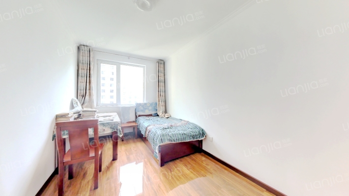 此房一梯两户总高11层小高，三室双卫，带车位-卧室B