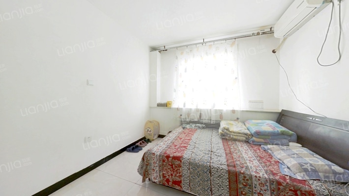 出售幸福小区二室一厅，精致装修，南关。-卧室