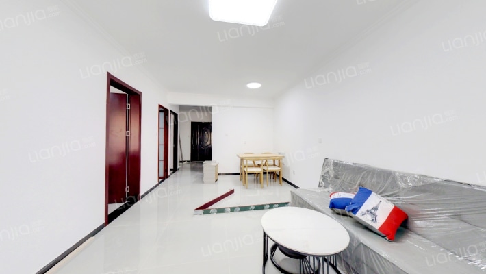 小区在华阳路北德信公园旁，房龄新，社区人车分流-客厅