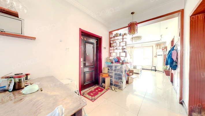 此房满五年， 税低 南北通透两室两厅，板楼公摊面积小-客厅