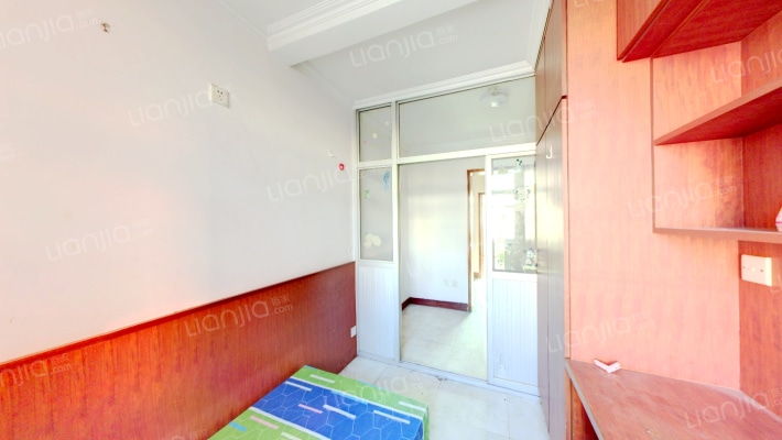 位置在华阳东路，小区环境好，出行方便-卧室B