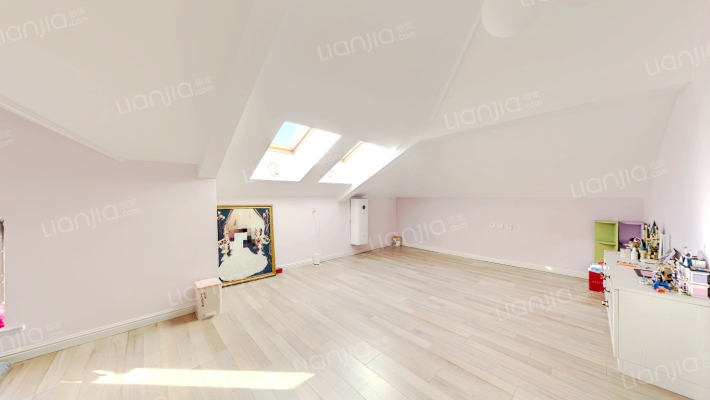 洋房上跃，复式，独立电梯厅，7米横厅-客厅B