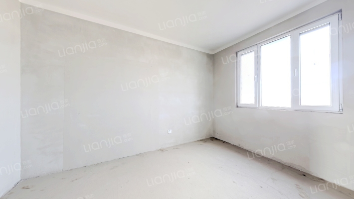 南北通透三居，采光好视野开阔，全款房无抵押-卧室A