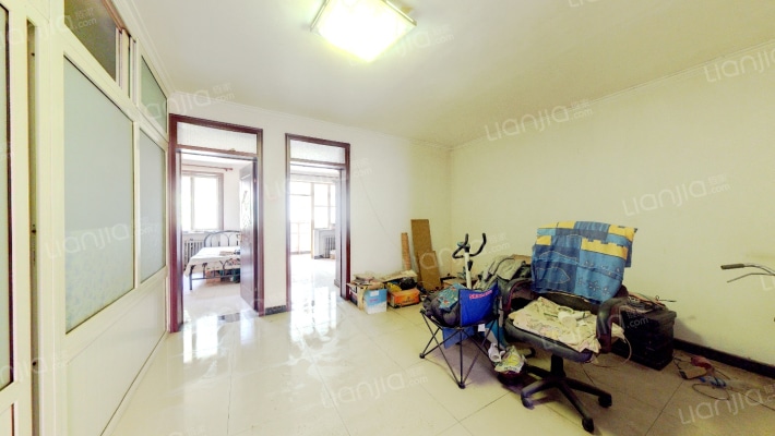 此房满五唯一 税费低 交通便利-客厅