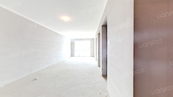 朝阳经典小三居，采光好，视野好，小区环境好-客厅