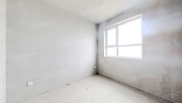 次顶层 主卧转角窗 14号楼朝东南2居 视野开阔-卧室A