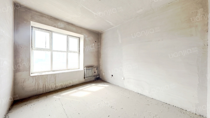 此房满二，南北通透，全明格局，毛坯房可随意装修-卧室B