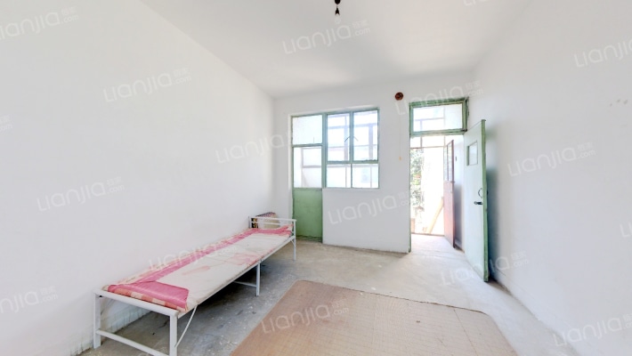 方泽小区，位于华阳路与贾秀路交叉口西北侧。-卧室B