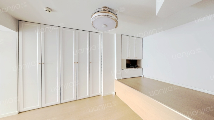 市区loft户型 大挑空 落地窗 配套成熟 德信公园旁-卧室B