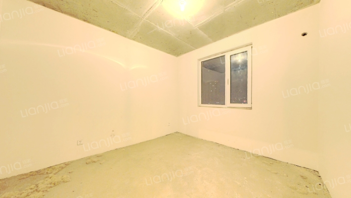 中间楼层无遮挡，毛坯任意装，有车位-卧室C