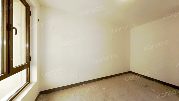 鸿坤北区，中间层，新本，采光好。-卧室A