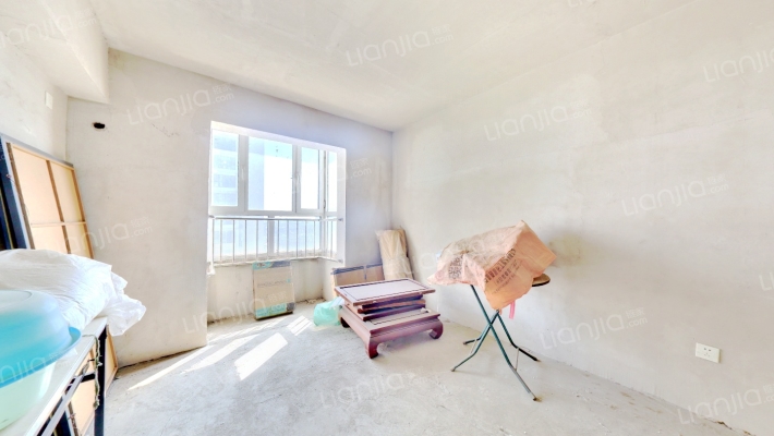 此房满五唯一 户型方正 中间楼层 西南户型采光充足-卧室A