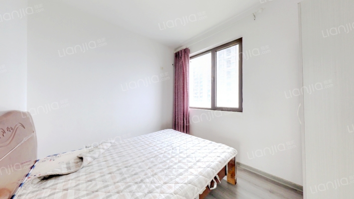 房子南北通透，简单装修，房本满二.-卧室C