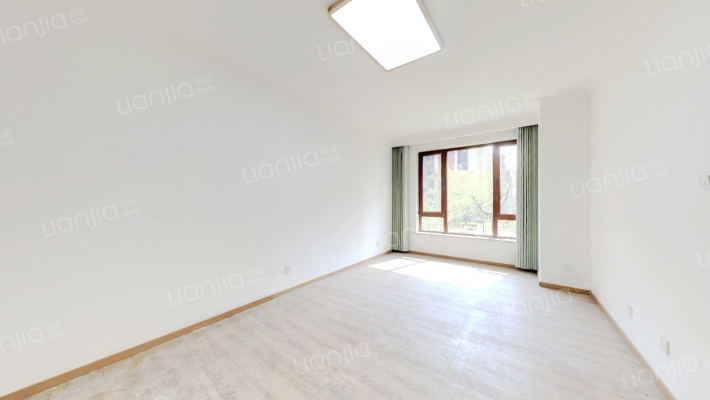 14号楼 视野开阔大2居 精装修 楼层不高 看房方便-客厅