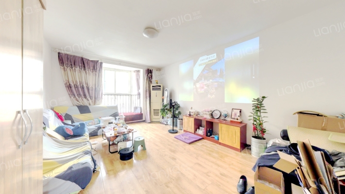 名流风景洋房中间楼层两居，出门德信公园-客厅