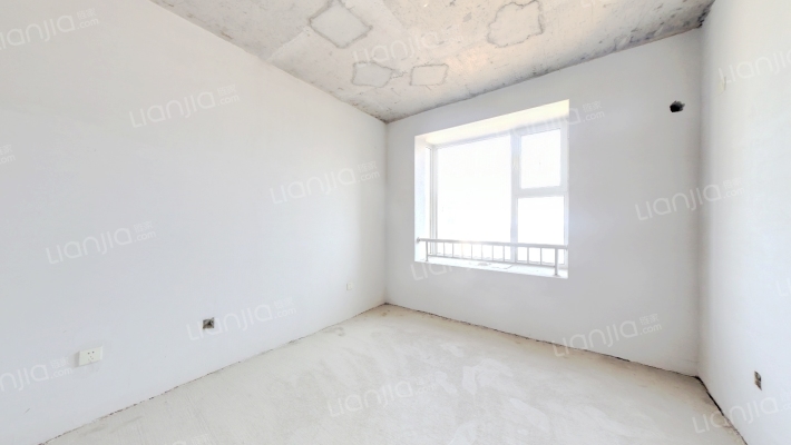 香邑溪谷   南向两居室  业主诚意出售-卧室B