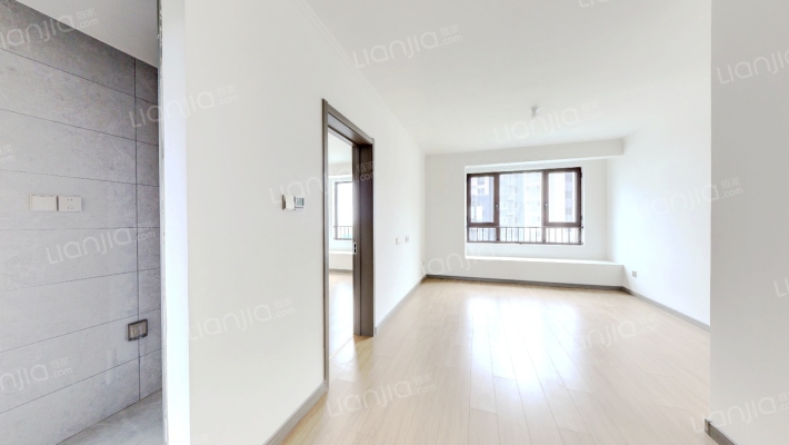 南北通透 一梯两户 户型方正无浪费 带装修 出行便利-客厅