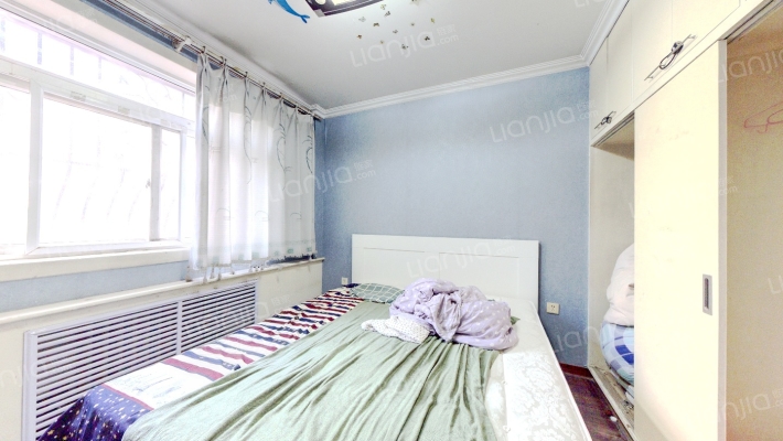 范阳路沿线 二层南北通透双卫三居 集中供暖-卧室A