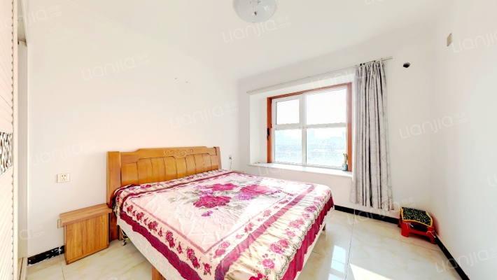 坡地园林社区 3+1正规4居室低楼层采光还好的房子-卧室B