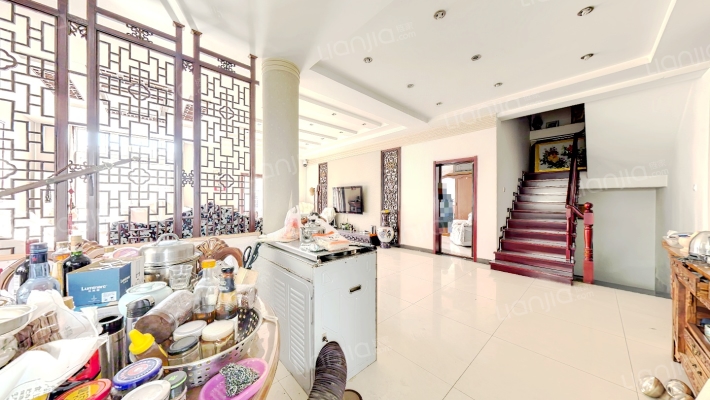 钻石广场旁占地两亩独栋别墅出售-客厅A