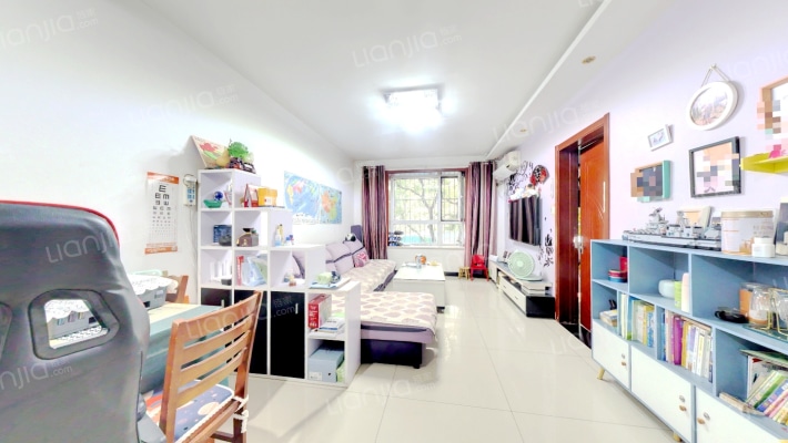 华阳中路翔天万和城两居出售税低-客厅