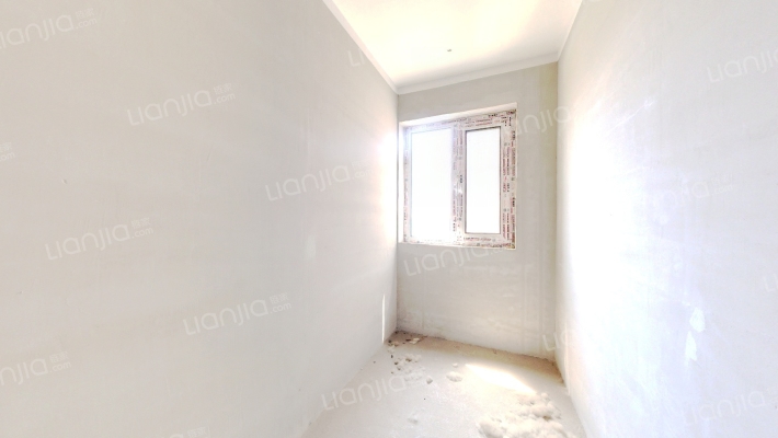 业主诚意出售，房本满二，户型方正-卧室B