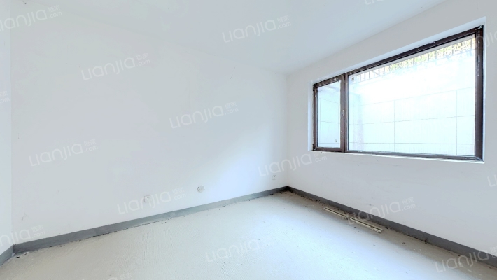 高铁商圈 鸿坤理想湾叠拼别墅 一层带前后花园-卧室A