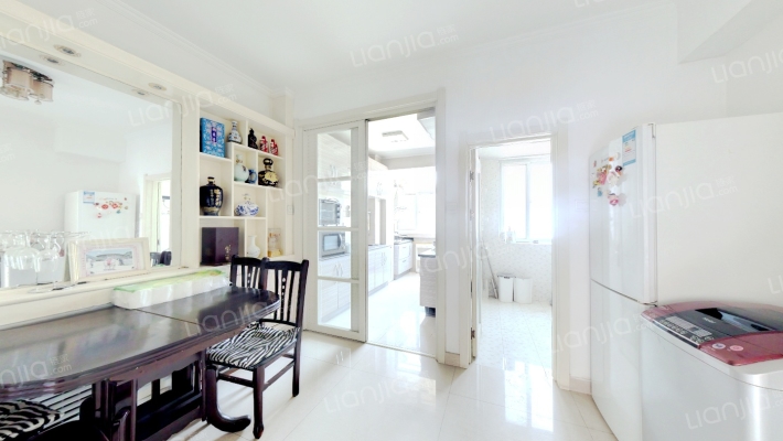 出售 欣欣庄园 南北通透三居  采光好-餐厅