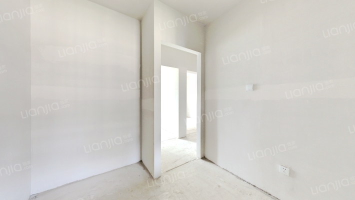 新小区，临火车站，近高铁，大三居，配套成熟，好位置-卧室B