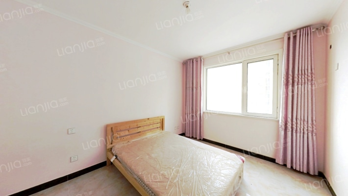 开发区 名流美域  南北通透大三居室 有房本-卧室A